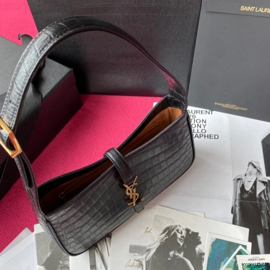 YSL À 5 LE 7 HOBO BAG 0824